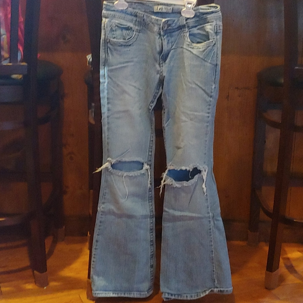 L.e.i flare jeans